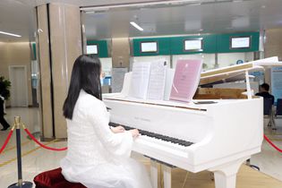 門診鋼琴演奏