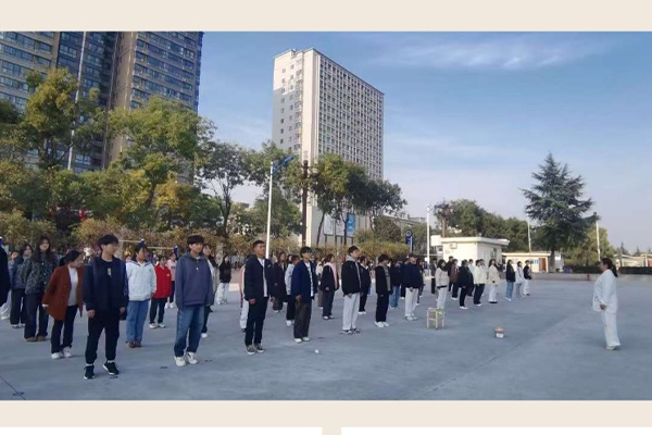 醫患齊練八段錦，正氣健體強身心 —— 市人民醫院中醫科成立“八段錦”養生操隊伍